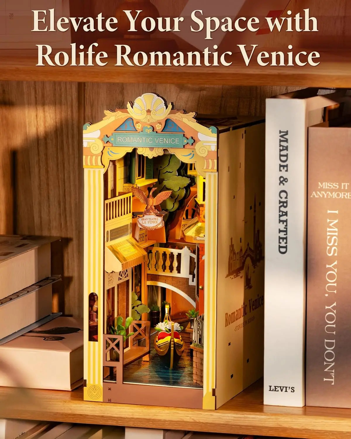 Romantic Venice Book Nook